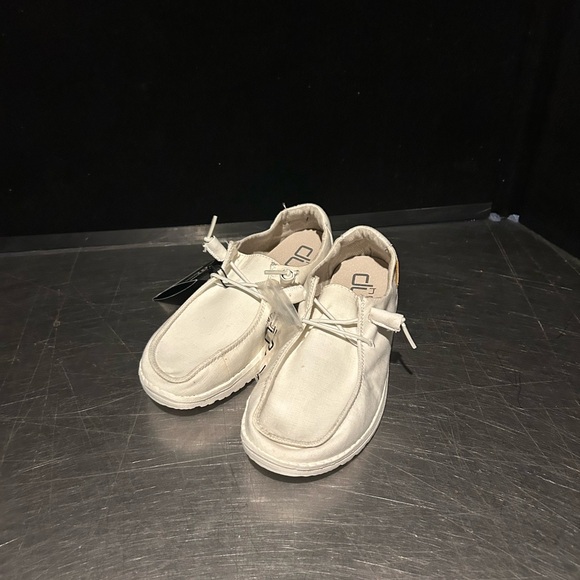 Hey Dude Size 7 Women - Picture 1 of 12
